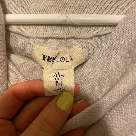 Cream Oversized Sweater - Picture 4 of 6